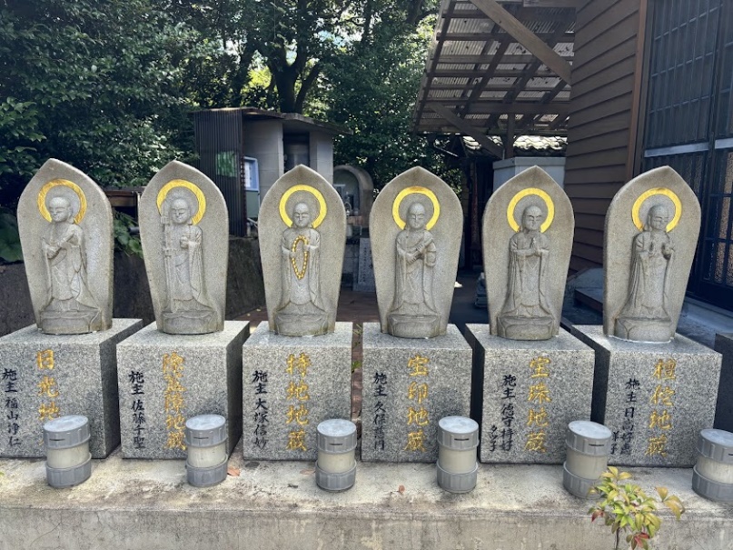 六地蔵尊